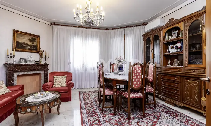 Rexer-Padova-Grande-appartamento-in-Classe-A-Altro