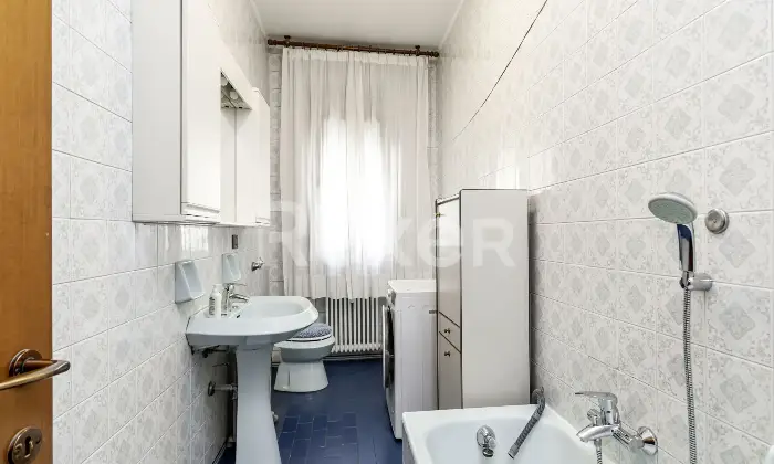 Rexer-Padova-Grande-appartamento-in-Classe-A-Altro