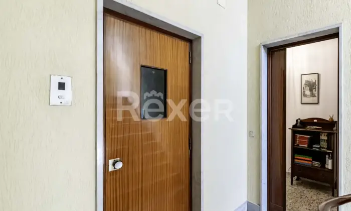 Rexer-Roma-Vendesi-appartamento-Via-Poggio-Bustone-Cassia-Grottarossa-Altro