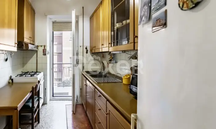 Rexer-Roma-Vendesi-appartamento-Via-Poggio-Bustone-Cassia-Grottarossa-Altro