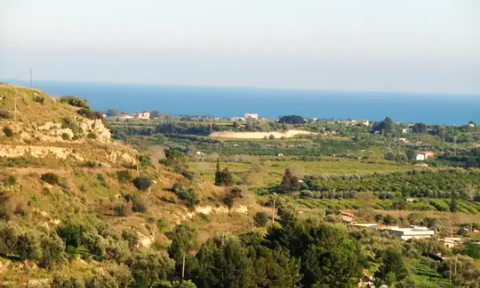 Rexer-Noto-TERRENO-CON-POSSIBILITA-DI-EDIFICARE-Giardino
