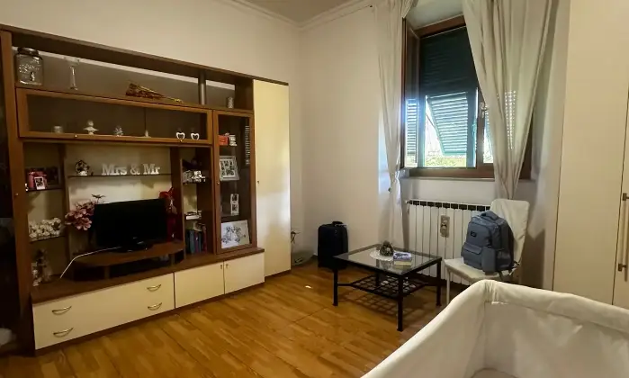 Rexer-La-Spezia-A-MONTEPERTICO-LA-SPEZIA-Appartamento-piano-terra-posizione-angolare-con-ingresso-indipendente-Altro