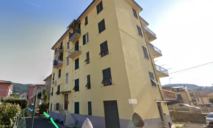 Rexer-La-Spezia-A-MONTEPERTICO-LA-SPEZIA-Appartamento-piano-terra-posizione-angolare-con-ingresso-indipendente-Altro