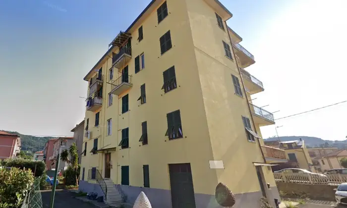 Rexer-La-Spezia-A-MONTEPERTICO-LA-SPEZIA-Appartamento-piano-terra-posizione-angolare-con-ingresso-indipendente-Altro