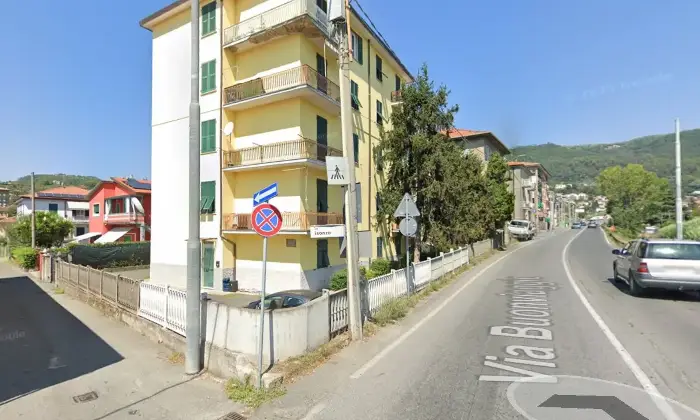 Rexer-La-Spezia-A-MONTEPERTICO-LA-SPEZIA-Appartamento-piano-terra-posizione-angolare-con-ingresso-indipendente-Altro