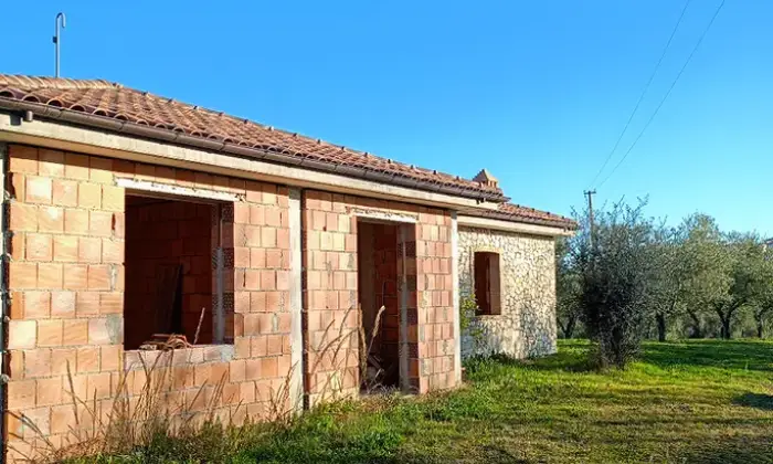 Rexer-Larino-CB-Vendesi-Villetta-Panoramica-in-Costruzione-con-Ampio-Terreno-a-Larino-CB-Altro