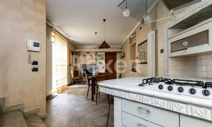 Rexer-Bellusco-Casa-semi-indipendente-con-box-auto-doppio-Altro