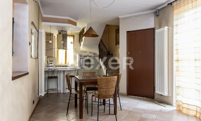 Rexer-Bellusco-Casa-semi-indipendente-con-box-auto-doppio-Altro