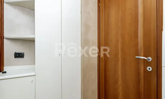 Rexer-Bellusco-Casa-semi-indipendente-con-box-auto-doppio-Altro