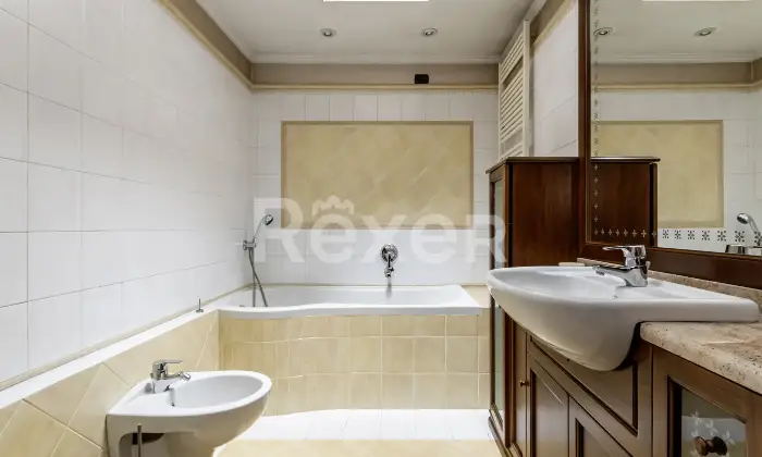 Rexer-Bellusco-Casa-semi-indipendente-con-box-auto-doppio-Altro