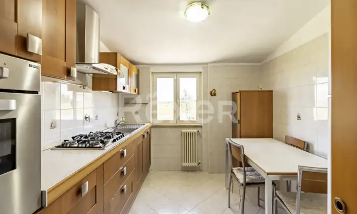 Rexer-Roma-Appartamento-con-Posto-Auto-e-Giardino-su-Via-Tiburtina-Altro