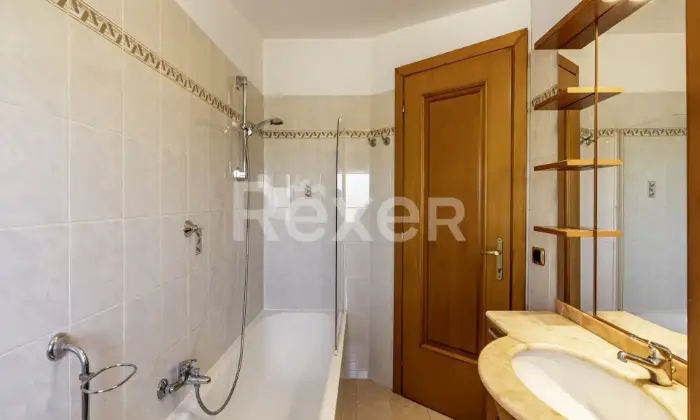 Rexer-Roma-Appartamento-con-Posto-Auto-e-Giardino-su-Via-Tiburtina-Altro