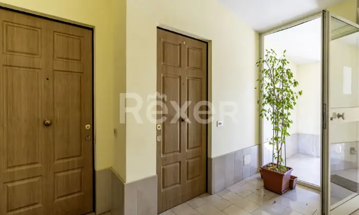 Rexer-Roma-Appartamento-con-Posto-Auto-e-Giardino-su-Via-Tiburtina-Altro