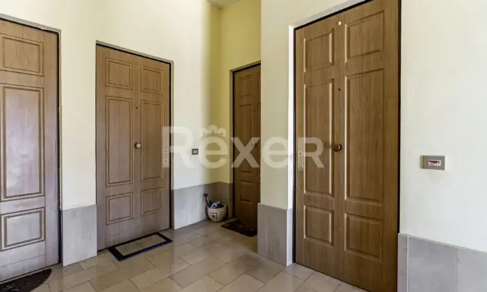 Rexer-Roma-Appartamento-con-Posto-Auto-e-Giardino-su-Via-Tiburtina-Altro