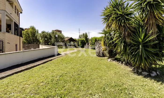 Rexer-Roma-Appartamento-con-Posto-Auto-e-Giardino-su-Via-Tiburtina-Altro