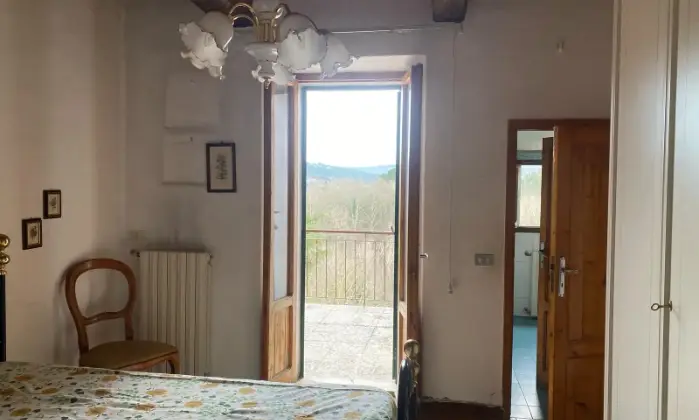 Rexer-Monticiano-Vendesi-rustico-a-Monticiano-SI-Altro