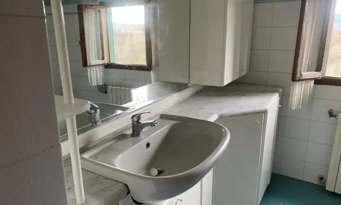 Rexer-Monticiano-Vendesi-rustico-a-Monticiano-SI-Altro