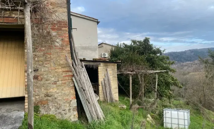 Rexer-Monticiano-Vendesi-rustico-a-Monticiano-SI-Altro