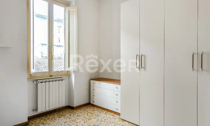 Rexer-Firenze-Firenzezona-Pzza-Alberti-vani-oltre-balcone-e-cantina-Altro