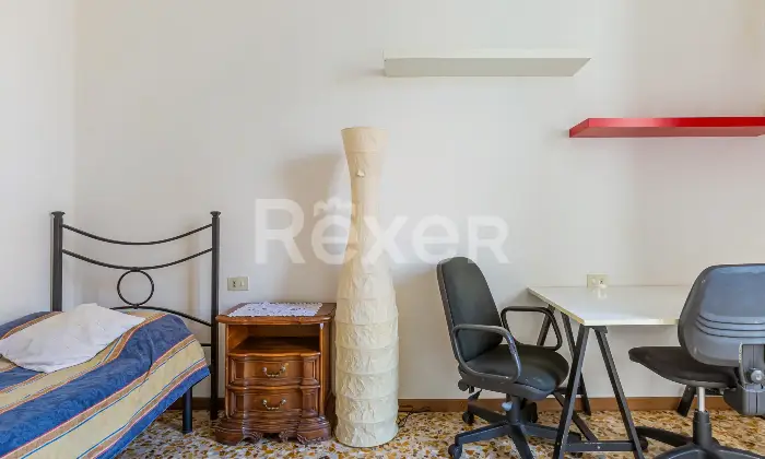 Rexer-Firenze-Firenzezona-Pzza-Alberti-vani-oltre-balcone-e-cantina-Altro