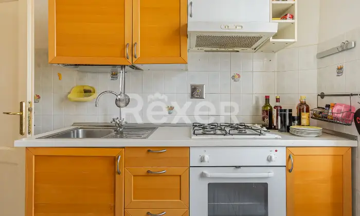 Rexer-Firenze-Firenzezona-Pzza-Alberti-vani-oltre-balcone-e-cantina-Altro