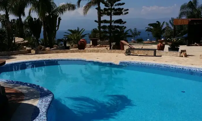 Rexer-Reggio-Calabria-Villa-con-piscina-giardino-e-ampio-terreno-in-vendita-a-Pellaro-San-Leo-RC-Altro