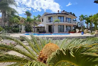 Rexer-Reggio-Calabria-Villa-con-piscina-giardino-e-ampio-terreno-in-vendita-a-Pellaro-San-Leo-RC-Altro