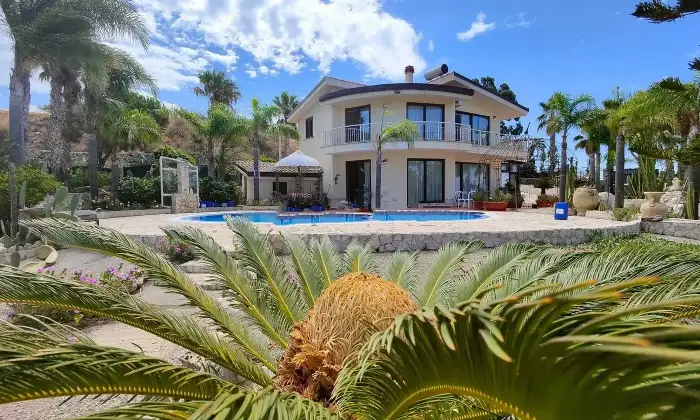 Rexer-Reggio-Calabria-Villa-con-piscina-giardino-e-ampio-terreno-in-vendita-a-Pellaro-San-Leo-RC-Altro