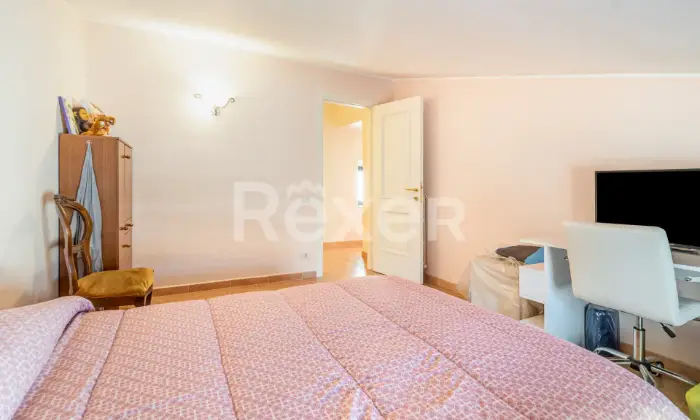 Rexer-Cervaro-Casa-indipendente-su-tre-livelli-con-ampi-spazi-Altro