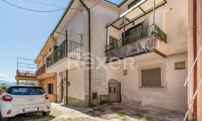 Rexer-Cervaro-Casa-indipendente-su-tre-livelli-con-ampi-spazi-Altro