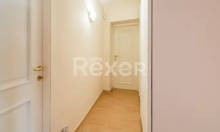 Rexer-Cervaro-Casa-indipendente-su-tre-livelli-con-ampi-spazi-Altro