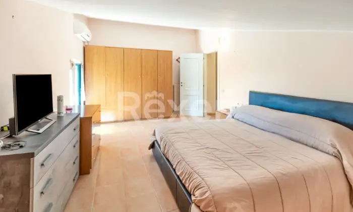 Rexer-Cervaro-Casa-indipendente-su-tre-livelli-con-ampi-spazi-Altro