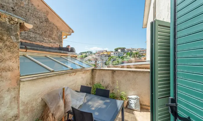 Rexer-Cervaro-Casa-indipendente-su-tre-livelli-con-ampi-spazi-Altro