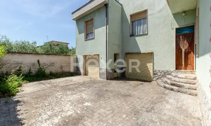 Rexer-San-Salvatore-Telesino-Villa-con-terrazzo-panoramico-e-giardino-Altro