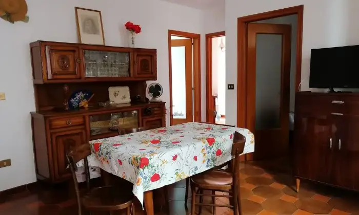 Rexer-Gioiosa-Ionica-Appartamento-in-Vendita-Vico-Francesco-Petrarca-Zona-Chiusa-Altro