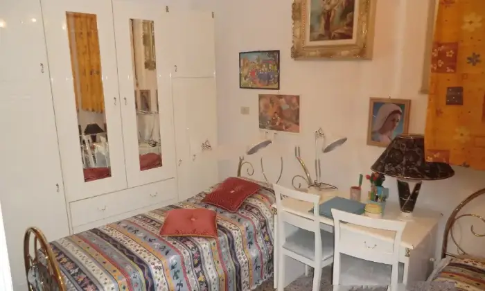 Rexer-Crotone-Vendesi-appartamento-in-buone-condizionia-Crotone-Altro