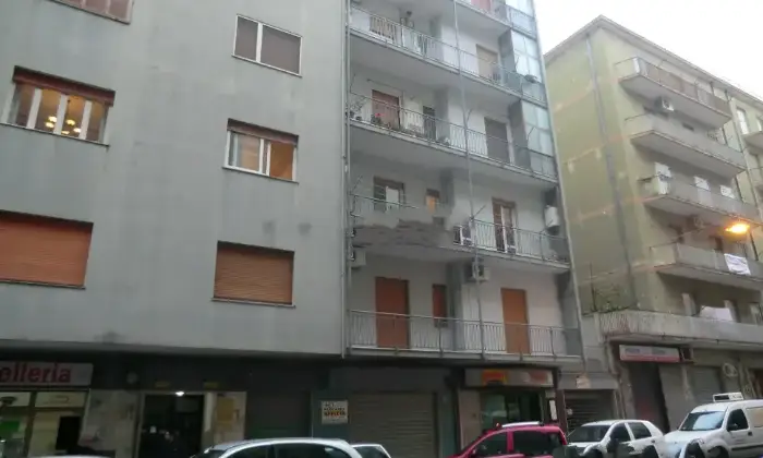 Rexer-Crotone-Vendesi-appartamento-in-buone-condizionia-Crotone-Altro