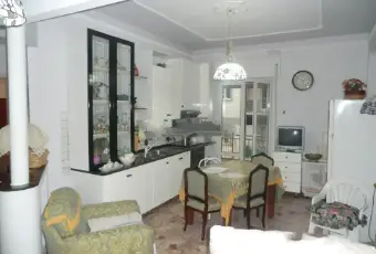 Rexer-Crotone-Vendesi-appartamento-in-buone-condizionia-Crotone-Altro