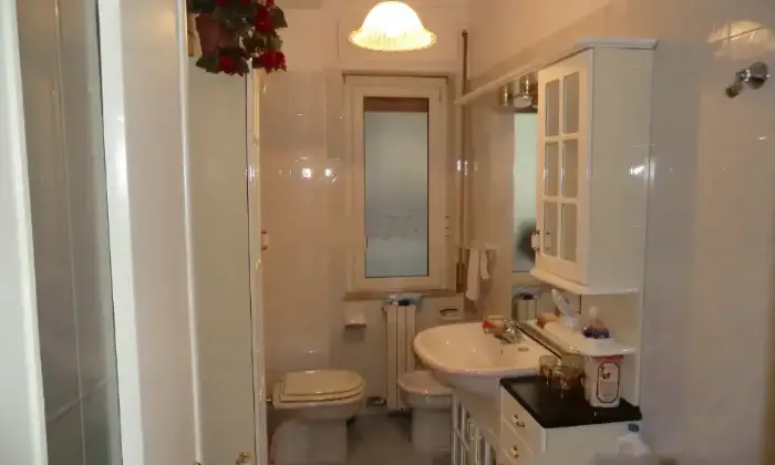 Rexer-Crotone-Vendesi-appartamento-in-buone-condizionia-Crotone-Altro