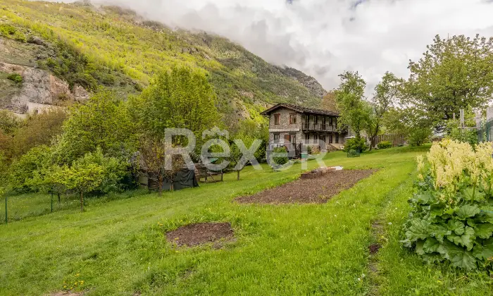 Rexer-Exilles-Indipendenza-e-spazio-nel-verde-villa-di-mq-con-garage-e-terreno-Altro