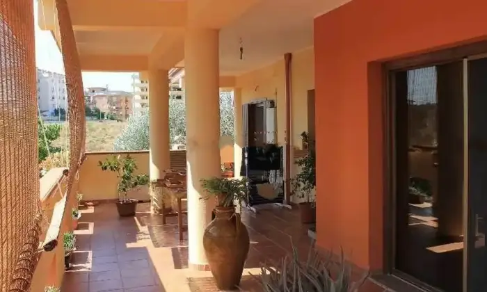 Rexer-Crotone-Vendesi-villetta-indipendente-a-Crotone-Altro
