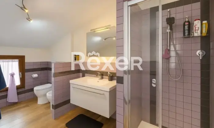 Rexer-Santa-Croce-sullArno-Appartamento-mq-livelli-zona-residenziale-Classe-A-abitabile-subito-Bagno