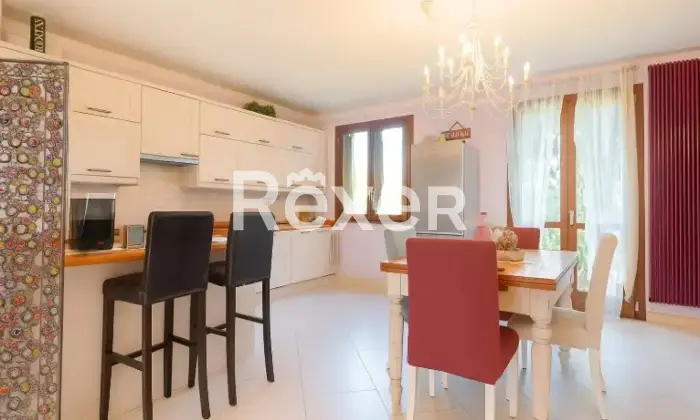 Rexer-Santa-Croce-sullArno-Appartamento-mq-livelli-zona-residenziale-Classe-A-abitabile-subito-Cucina