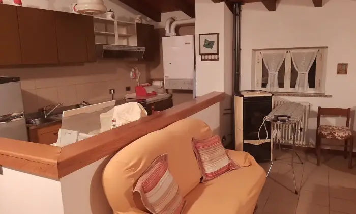 Rexer-Ventasso-Casa-di-montagna-e-attivit-ristorante-Salone