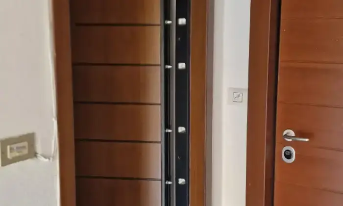 Rexer-Milano-APPARTAMENTO-SITO-IN-CASCINA-RISTRUTTURATA-DEL-Ingresso