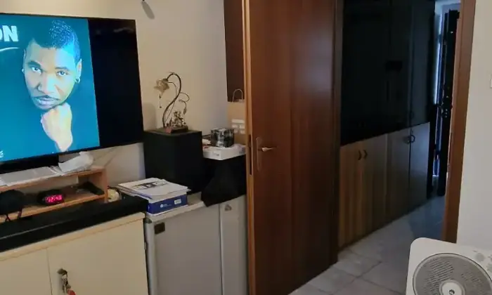Rexer-Milano-APPARTAMENTO-SITO-IN-CASCINA-RISTRUTTURATA-DEL-Soggiorno