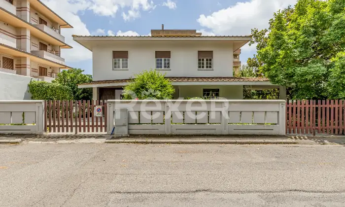 Rexer-Oristano-Villa-con-giardino-Oristano-Altro