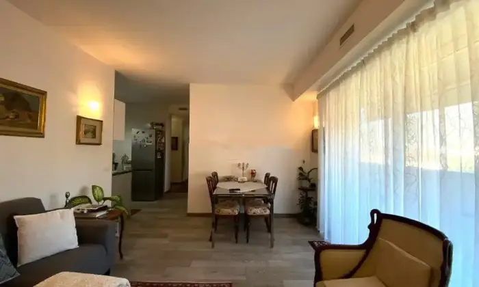 Rexer-Massa-Vendesi-un-accogliente-bilocale-a-Massa-Altro