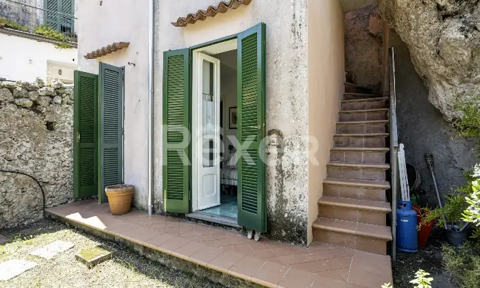 Rexer-Maratea-Cielo-terra-panoramico-con-terrazza-Altro