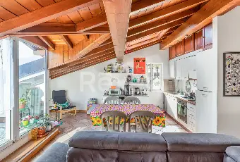 Rexer-Valsolda-Mansarda-con-Vista-Lago-Eleganza-e-Tranquillit-sul-Lago-di-Lugano-Altro